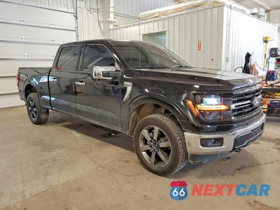 Czwarte zdjęcie samochodu z boku: 2025 FORD F150 XLT VIN:1FTFW3L57SKF09107 - miniatura