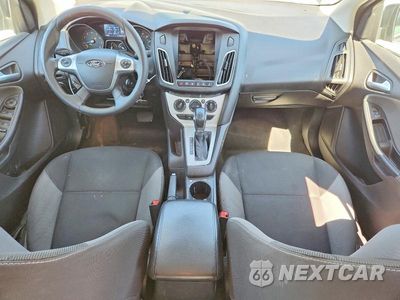 Zdjęcie 8 z 12 samochodu: 2014 FORD FOCUS SE VIN:1FADP3F29EL235709 - miniatura