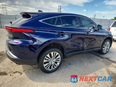 Trzecie zdjęcie samochodu z tyłu: 2021 TOYOTA VENZA LIMITED VIN:JTEAAAAH6MJ022575 - miniatura