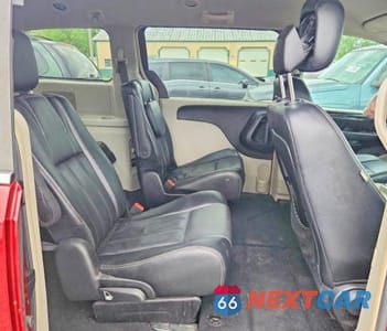 Zdjęcie 11 z 13 samochodu: 2015 CHRYSLER TOWN & COUNTRY TOURING VIN:2C4RC1BG6FR636905 - miniatura