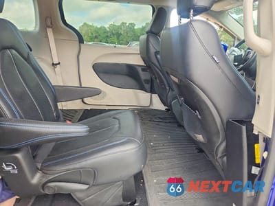 Zdjęcie 11 z 13 samochodu: 2021 CHRYSLER PACIFICA TOURING L VIN:2C4RC1BG3MR589815 - miniatura