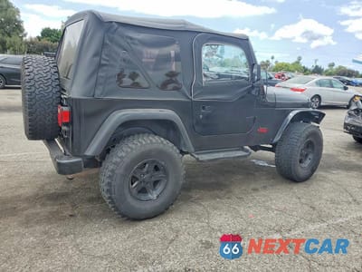 Trzecie zdjęcie samochodu z tyłu: 2002 JEEP WRANGLER / TJ SPORT VIN:1J4FA49S62P719289 - miniatura