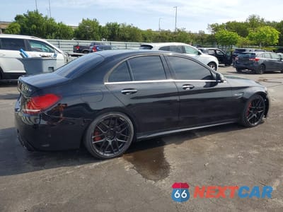Trzecie zdjęcie samochodu z tyłu: 2019 MERCEDES-BENZ C 63 AMG VIN:55SWF8GB1KU309297 - miniatura