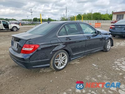 Trzecie zdjęcie samochodu z tyłu: 2013 MERCEDES-BENZ C 250 VIN:WDDGF4HBXDF973776 - miniatura
