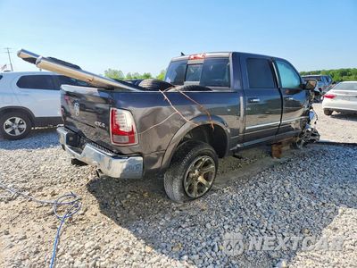Trzecie zdjęcie samochodu z tyłu: 2018 RAM 1500 LARAMIE VIN:1C6RR7NT4JS212924 - miniatura
