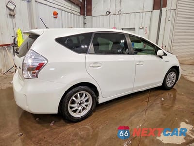 Trzecie zdjęcie samochodu z tyłu: 2014 TOYOTA PRIUS V TWO VIN:JTDZN3EU1E3354637 - miniatura