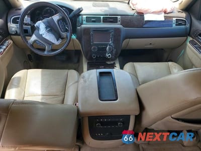 Zdjęcie 8 z 13 samochodu: 2014 GMC YUKON XL DENALI VIN:1GKS2MEF7ER239480 - miniatura