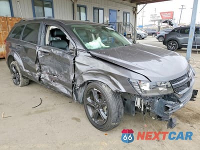 Czwarte zdjęcie samochodu z boku: 2019 DODGE JOURNEY CROSSROAD VIN:3C4PDDGG2KT759252 - miniatura