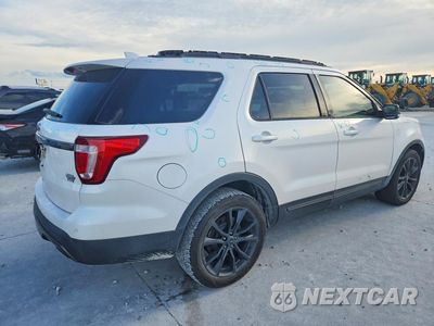 Trzecie zdjęcie samochodu z tyłu: 2017 FORD EXPLORER XLT VIN:1FM5K7D81HGD85141 - miniatura