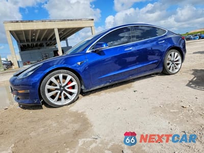 2019 TESLA MODEL 3 5YJ3E1EB6KF393585 - główne zdjęcie licytacji z USA - miniatura