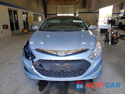 Piąte zdjęcie samochodu w środku: 2014 HYUNDAI SONATA HYBRID VIN:KMHEC4A43EA109491 - miniatura
