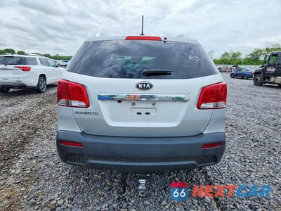 Zdjęcie 6 z 12 samochodu: 2013 KIA SORENTO LX VIN:5XYKTCA63DG400607 - miniatura