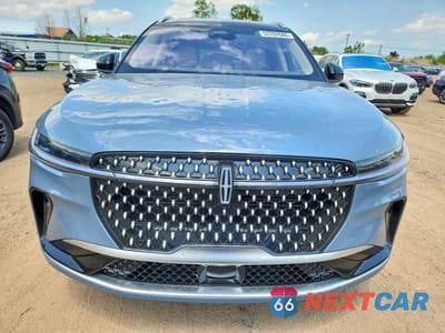 Piąte zdjęcie samochodu w środku: 2025 LINCOLN NAUTILUS RESERVE VIN:5LMPJ8KA4SJ963005 - miniatura