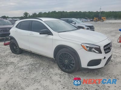 Czwarte zdjęcie samochodu z boku: 2018 MERCEDES-BENZ GLA 250 VIN:WDCTG4EB5JJ504821 - miniatura