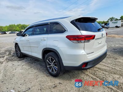 Drugie zdjęcie samochodu z przodu: 2019 TOYOTA HIGHLANDER XLE VIN:5TDJZRFH2KS926671 - miniatura