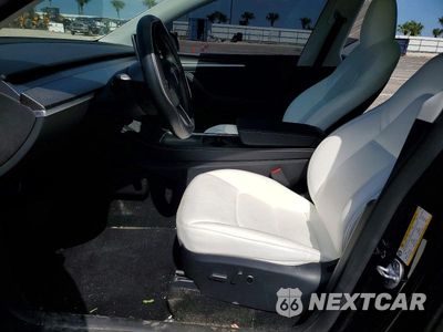 Zdjęcie 7 z 12 samochodu: 2024 TESLA MODEL Y VIN:7SAYGDEE4RA294317 - miniatura