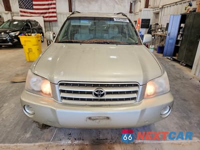 Piąte zdjęcie samochodu w środku: 2003 TOYOTA HIGHLANDER BASE VIN:JTEHD21A230021491 - miniatura