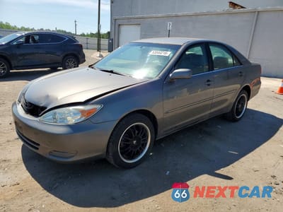 2002 TOYOTA CAMRY XLE 4T1BE32K62U565015 - główne zdjęcie licytacji z USA - miniatura