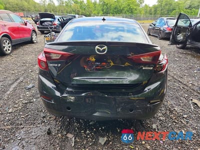 Zdjęcie 6 z 12 samochodu: 2018 MAZDA 3 TOURING VIN:3MZBN1V30JM270313 - miniatura
