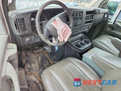 Zdjęcie 8 z 13 samochodu: 2014 CHEVROLET EXPRESS G1500 VIN:1GCSGAFX1E1110300 - miniatura