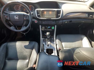 Zdjęcie 8 z 12 samochodu: 2017 HONDA ACCORD TOURING VIN:1HGCR3F91HA005032 - miniatura