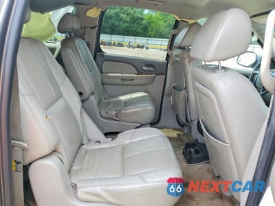 Zdjęcie 11 z 13 samochodu: 2007 CHEVROLET SUBURBAN C1500 VIN:1GNFC16037J216712 - miniatura