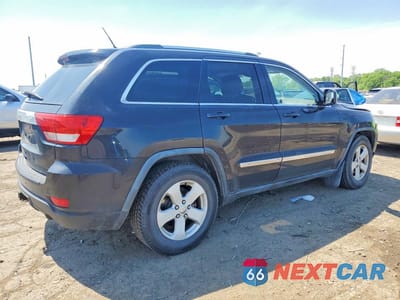 Trzecie zdjęcie samochodu z tyłu: 2011 JEEP GRAND CHEROKEE LAREDO VIN:1J4RR4GG4BC543340 - miniatura