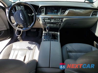 Zdjęcie 8 z 12 samochodu: 2015 HYUNDAI GENESIS 3.8L VIN:KMHGN4JE1FU093948 - miniatura