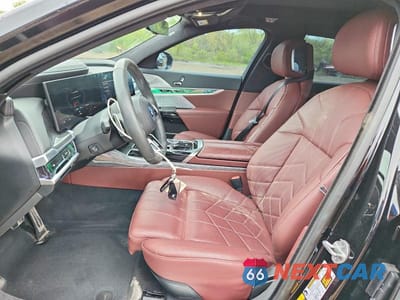Zdjęcie 7 z 12 samochodu: 2024 BMW I7 XDRIVE60 VIN:WBY53EJ00RCS24534 - miniatura