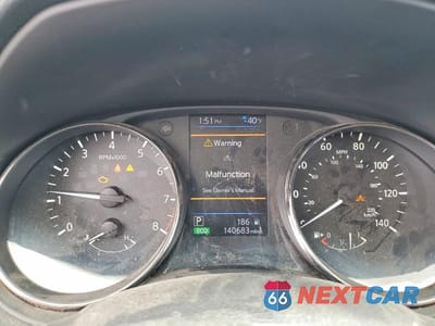 Zdjęcie 9 z 12 samochodu: 2018 NISSAN ROGUE SV VIN:KNMAT2MT6JP600185 - miniatura