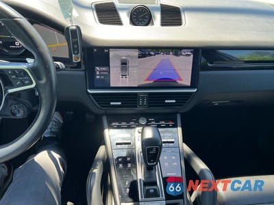 Zdjęcie 9 z 10 samochodu: 2019 PORSCHE CAYENNE SE HYBRID VIN:WP1AE2AY8KDA52072 - miniatura