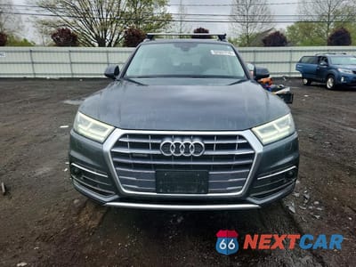 Piąte zdjęcie samochodu w środku: 2020 AUDI Q5 PREMIUM PLUS VIN:WA1BNAFY0L2061767 - miniatura