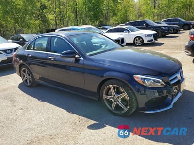 Czwarte zdjęcie samochodu z boku: 2018 MERCEDES-BENZ C 300 4MATIC VIN:55SWF4KB0JU257191 - miniatura