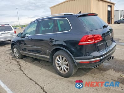 Drugie zdjęcie samochodu z przodu: 2015 VOLKSWAGEN TOUAREG V6 VIN:WVGEF9BP2FD002722 - miniatura