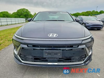 Piąte zdjęcie samochodu w środku: 2025 HYUNDAI SONATA SEL VIN:KMHL64JA5SA503297 - miniatura