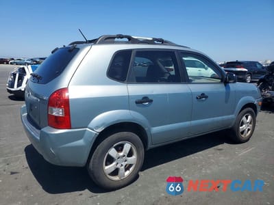 Trzecie zdjęcie samochodu z tyłu: 2005 HYUNDAI TUCSON GL VIN:KM8JM12B05U147671 - miniatura