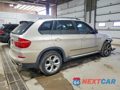 Trzecie zdjęcie samochodu z tyłu: 2013 BMW X5 XDRIVE35I VIN:5UXZV4C50D0E12675 - miniatura