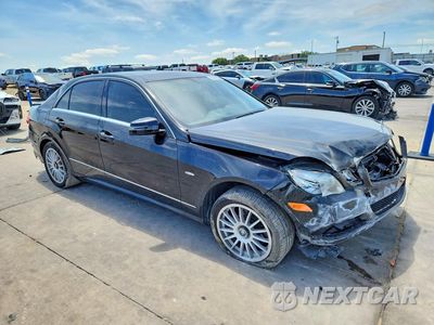 Czwarte zdjęcie samochodu z boku: 2012 MERCEDES-BENZ E 350 4MATIC VIN:WDDHF8JBXCA616003 - miniatura