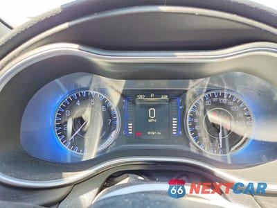Zdjęcie 9 z 12 samochodu: 2016 CHRYSLER 200 LIMITED VIN:1C3CCCAB1GN166096 - miniatura
