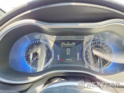 Zdjęcie 9 z 12 samochodu: 2016 CHRYSLER 200 LIMITED VIN:1C3CCCAB1GN166096 - miniatura