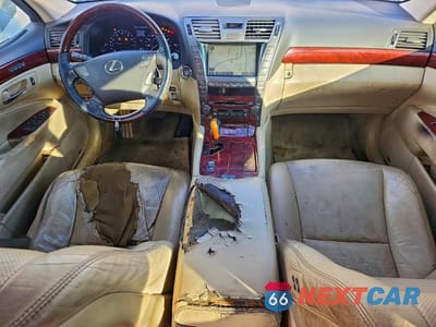 Zdjęcie 8 z 12 samochodu: 2007 LEXUS LS 460 VIN:JTHBL46F075040061 - miniatura