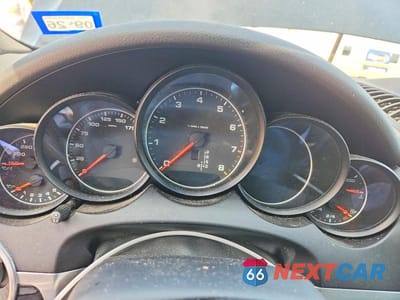 Zdjęcie 9 z 13 samochodu: 2017 PORSCHE CAYENNE VIN:WP1AA2A27HKA86600 - miniatura