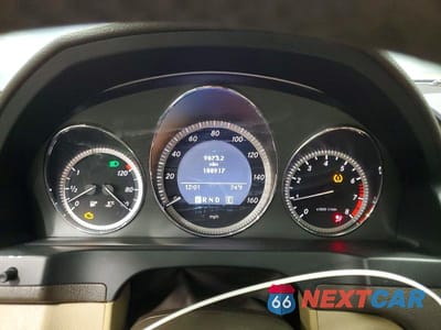 Zdjęcie 9 z 12 samochodu: 2011 MERCEDES-BENZ C 300 4MATIC VIN:WDDGF8BB8BR136326 - miniatura