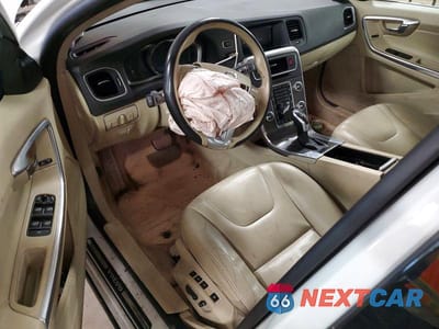 Zdjęcie 8 z 12 samochodu: 2015 VOLVO S60 PREMIER VIN:YV140MFK0F2356473 - miniatura