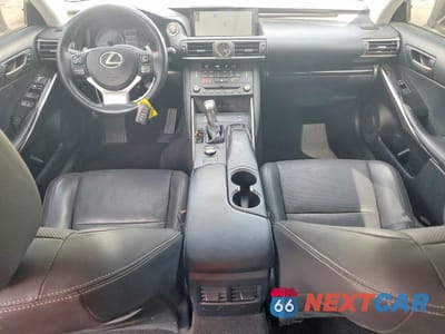 Zdjęcie 8 z 12 samochodu: 2019 LEXUS IS 300 VIN:JTHC81D21K5037411 - miniatura