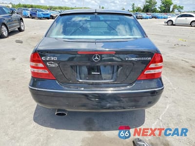 Zdjęcie 6 z 12 samochodu: 2005 MERCEDES-BENZ C 230K SPORT SEDAN VIN:WDBRF40J85F679931 - miniatura