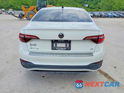 Zdjęcie 6 z 12 samochodu: 2023 VOLKSWAGEN JETTA SE VIN:3VW7M7BU7PM059031 - miniatura
