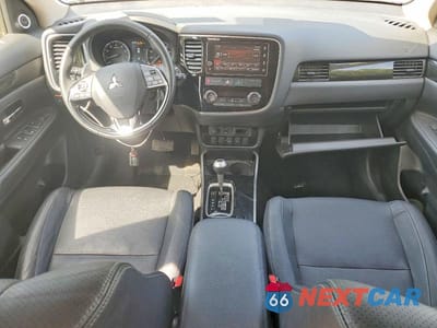 Zdjęcie 8 z 13 samochodu: 2018 MITSUBISHI OUTLANDER GT VIN:JA4JZ4AX1JJ004495 - miniatura