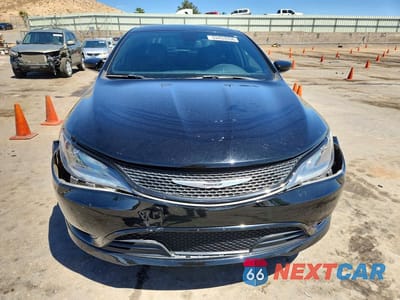 Piąte zdjęcie samochodu w środku: 2015 CHRYSLER 200 S VIN:1C3CCCBBXFN754558 - miniatura