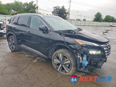Czwarte zdjęcie samochodu z boku: 2026 NISSAN ROGUE SL VIN:5N1BT3CA3TC720221 - miniatura